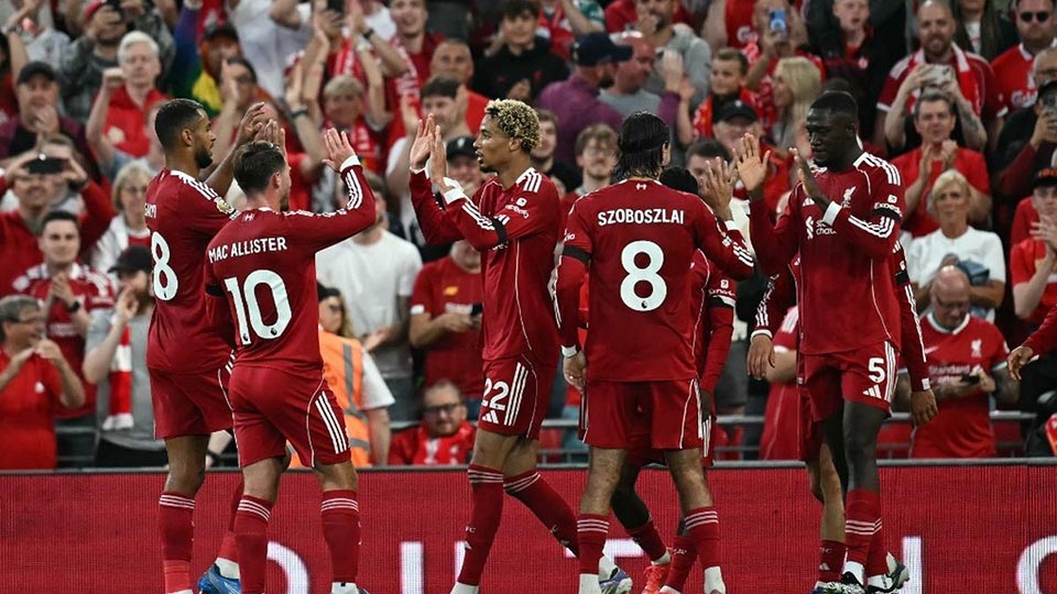 Liverpool Không Nên Chơi Dao