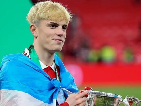 Garnacho sai lầm tuổi trẻ World Cup: Cái giá cho giấc mơ bóng đá