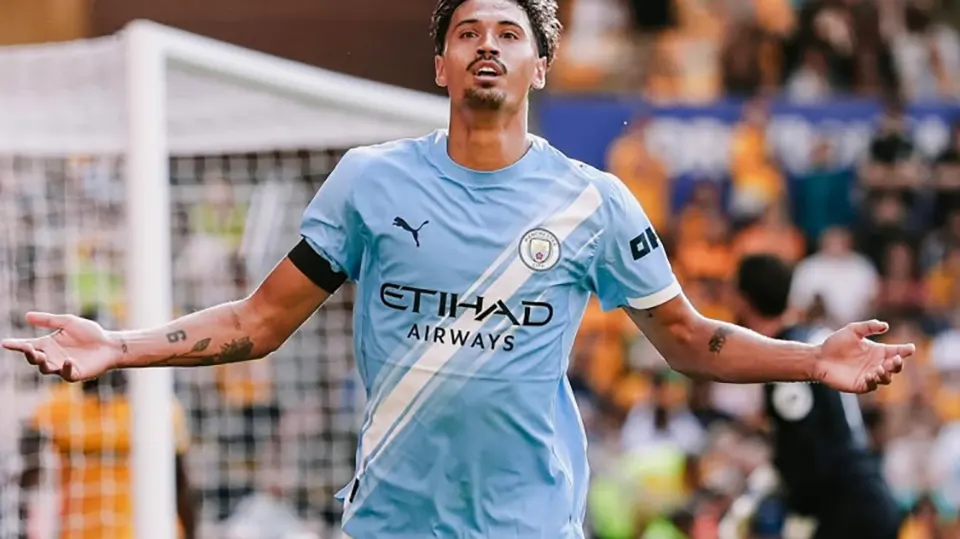 Nhạc Trưởng Gốc Indonesia Man City