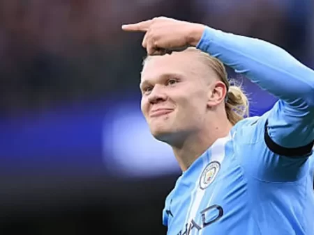 Haaland lập cú đúp, Man City hủy diệt Man United 3-0 trong trận derby Manchester