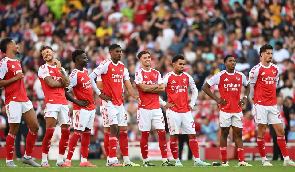 Arsenal chinh phục Premier League