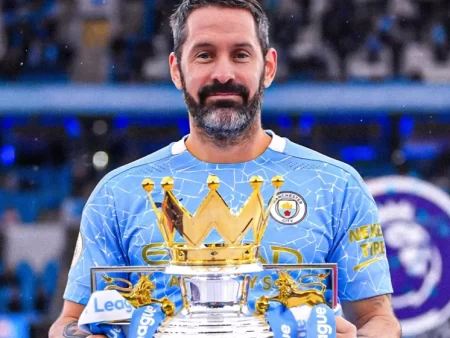 Scott Carson Giải Nghệ: Thủ Môn Kỳ Cựu Man City Chính Thức Chia Tay Sân Cỏ