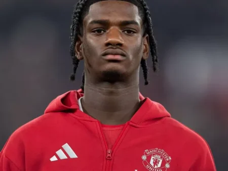 Màn trình diễn đỉnh cao của Ayden Heaven giúp Man Utd thắng Wolves 4‑1