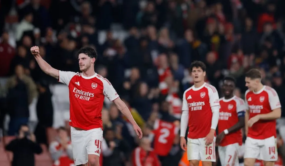 Arsenal soán ngôi ứng viên C1