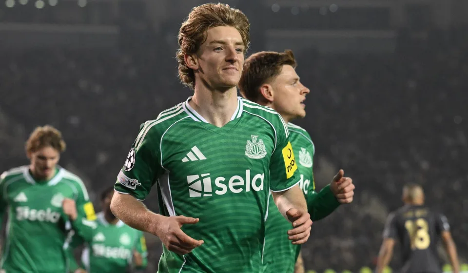 cú poker lịch sử Anthony Gordon