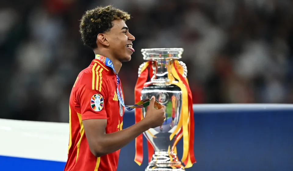 Lamine Yamal Argentina Finalissima bóng đá