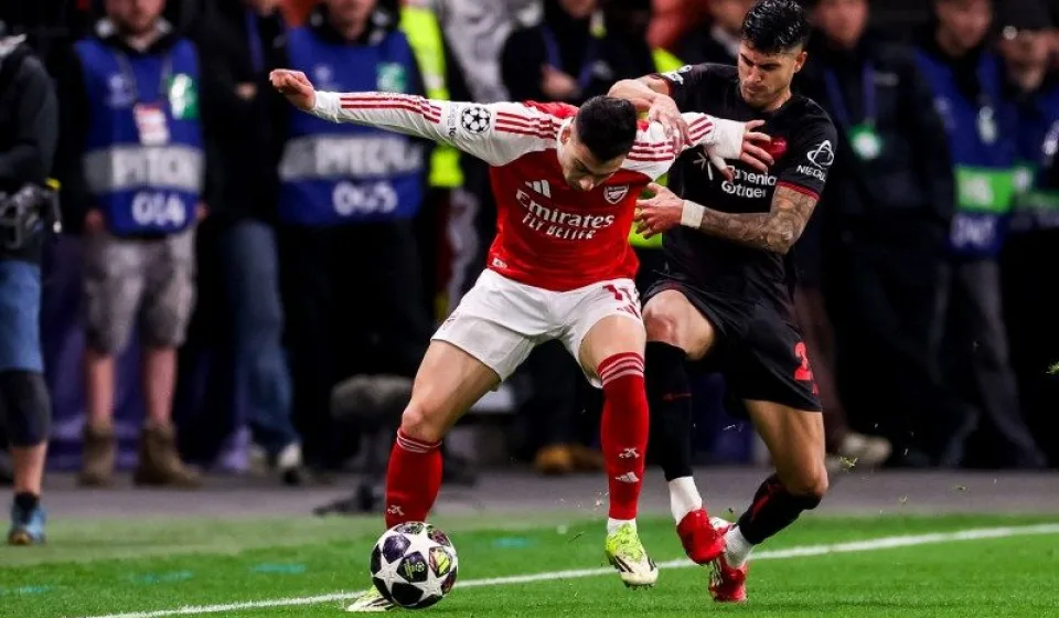 Arsenal 79% vào tứ kết