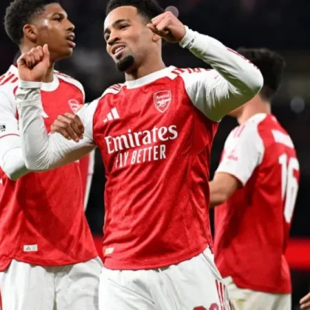 Arsenal vô địch Ngoại hạng Anh nhờ phạt góc – Phân tích chiến thuật