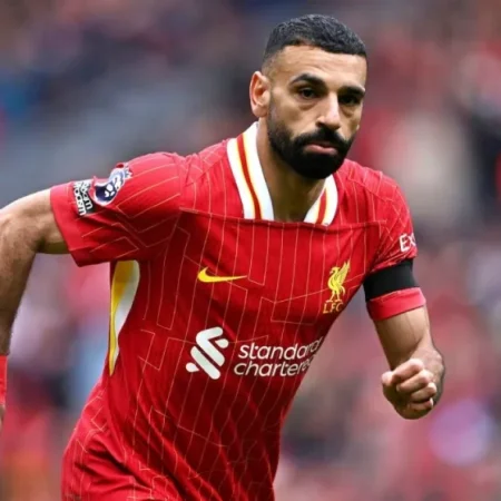Di sản Salah Ngoại hạng Anh vượt Ronaldo? Sự thật gây tranh cãi
