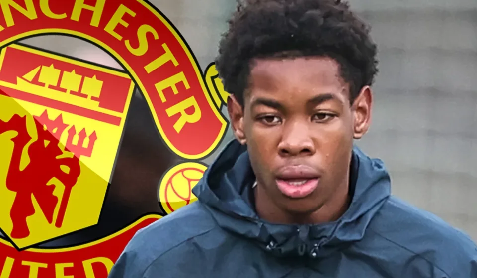 mục tiêu MU trì hoãn hợp đồng