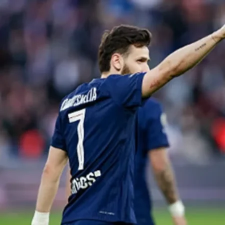 Kvaratskhelia lập cú đúp giúp PSG tiến sát ngôi vương: Cơ hội vô địch Ligue 1 rộng mở
