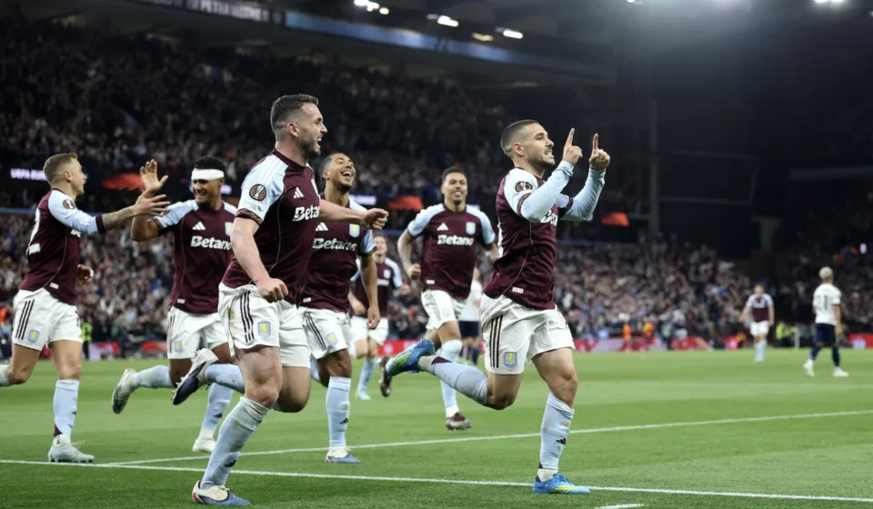 Aston Villa vào chung kết