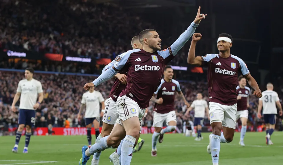 Aston Villa vào chung kết