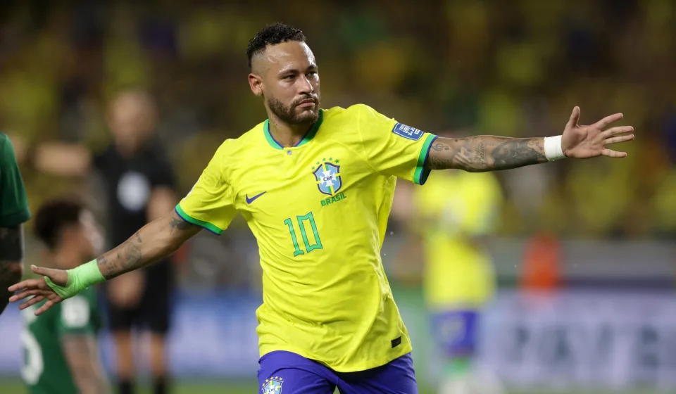 Neymar đi vào lịch sử