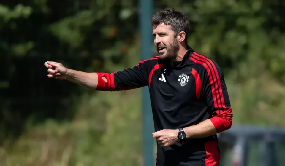 Quà sinh nhật cho Michael Carrick