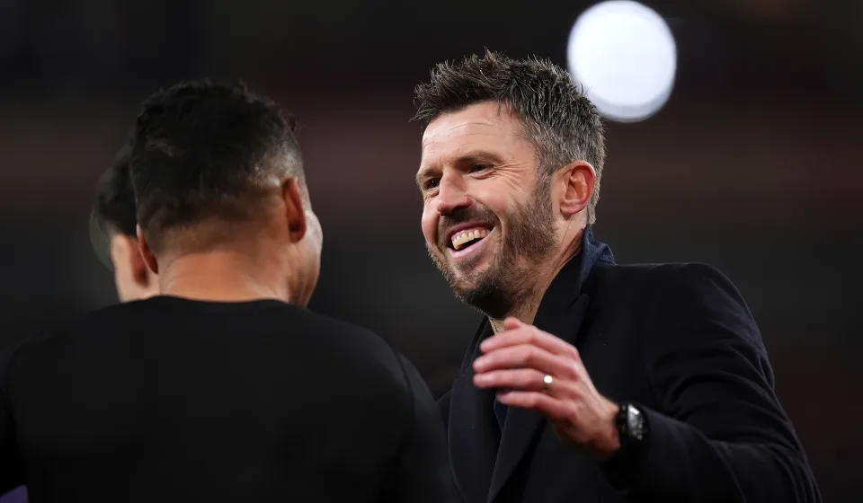 Quà sinh nhật cho Michael Carrick