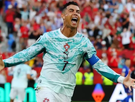 Ronaldo tỏa sáng, Bồ Đào Nha nhọc nhằn vượt Croatia để tiến vào vòng 1/8 World Cup 2026